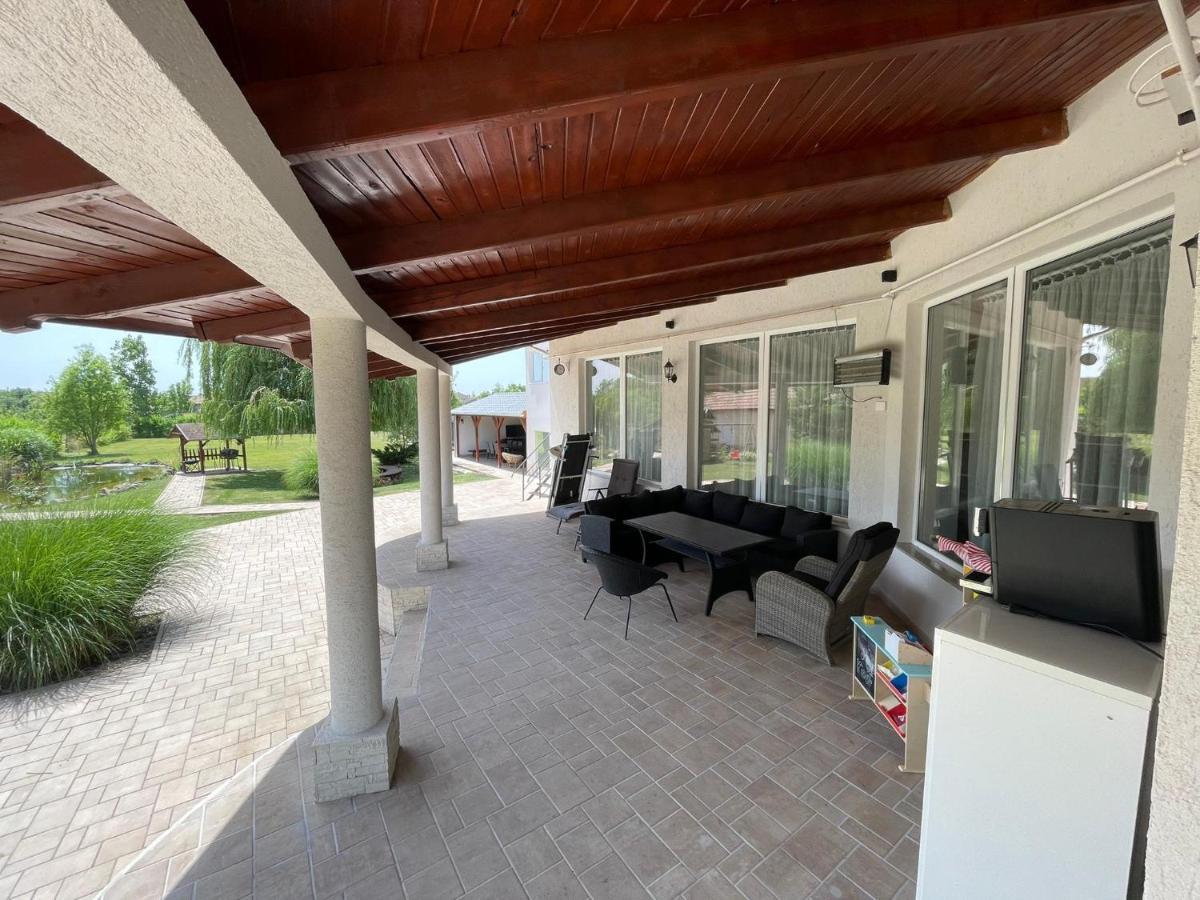 Apartamento Battonya House Exterior foto